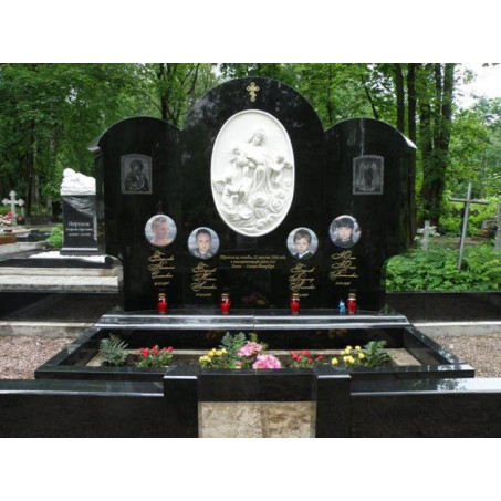 Элитный семейный памятник из гранита