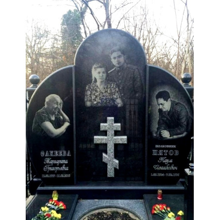 Семейный памятник мемориал