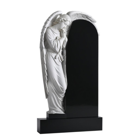 Гранитный памятник Под Крылом Ангела